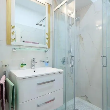 The Peacock In דירה